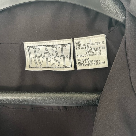 Vintage 90s Black Bomber Jacket/ Windbreaker - Picture 2 of 5